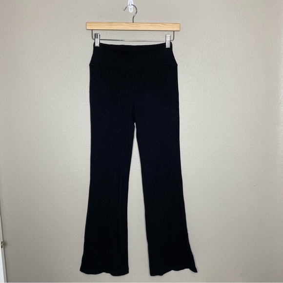 Revolve Year of Ours ribbed flare legging side slit pant in black size small - Picture 2 of 7